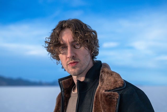 Dean Lewis