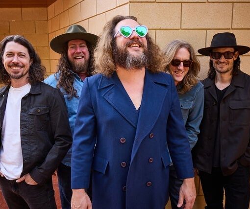 MY MORNING JACKET is ON TOUR